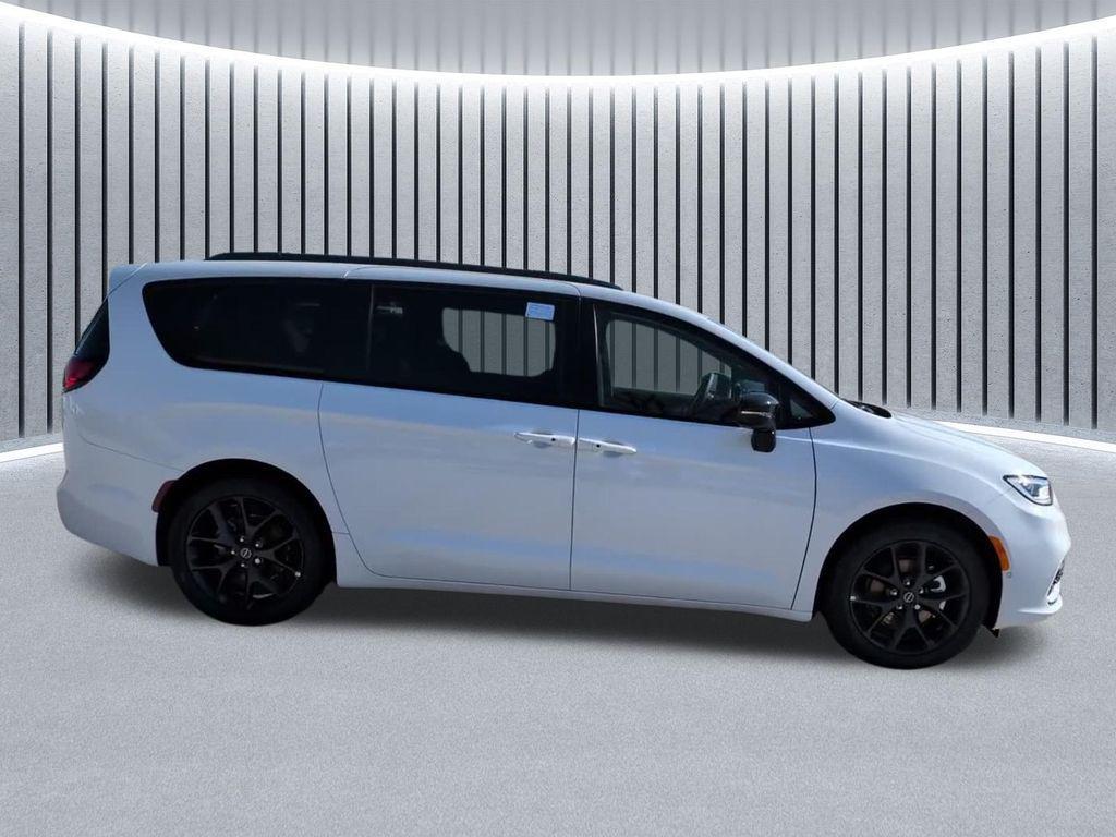 new 2026 Chrysler Pacifica car, priced at $50,265