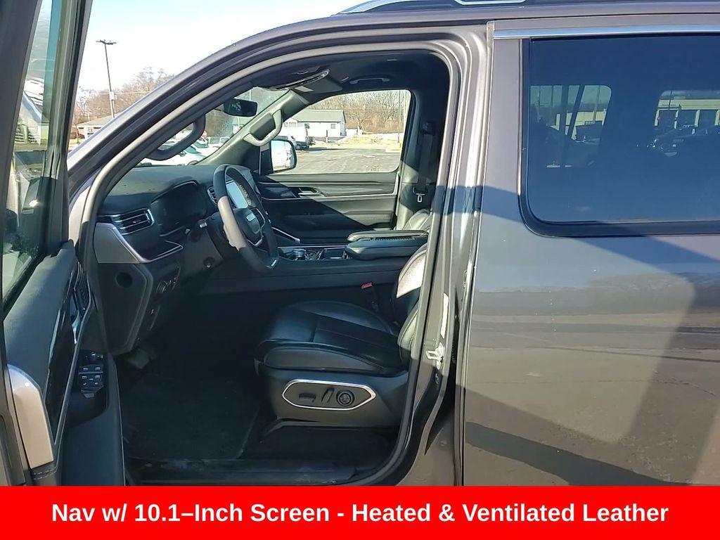 used 2022 Jeep Wagoneer car, priced at $43,381