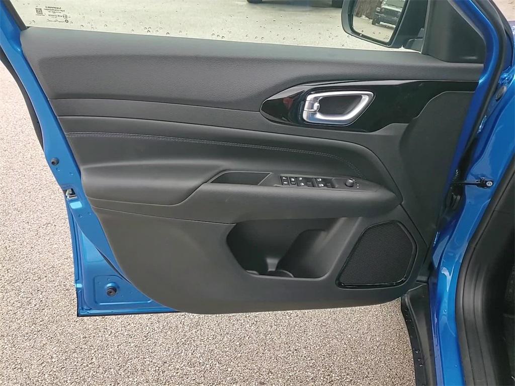 new 2026 Jeep Compass car, priced at $32,036