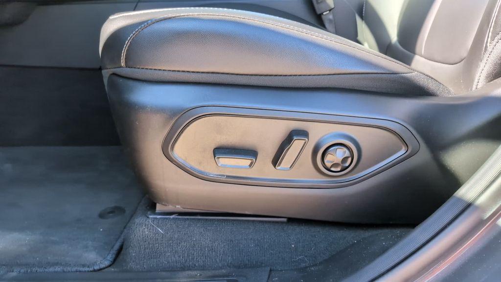 new 2025 Jeep Grand Cherokee L car, priced at $49,729