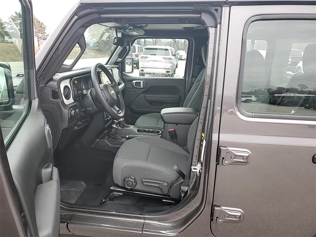new 2026 Jeep Wrangler car, priced at $41,135