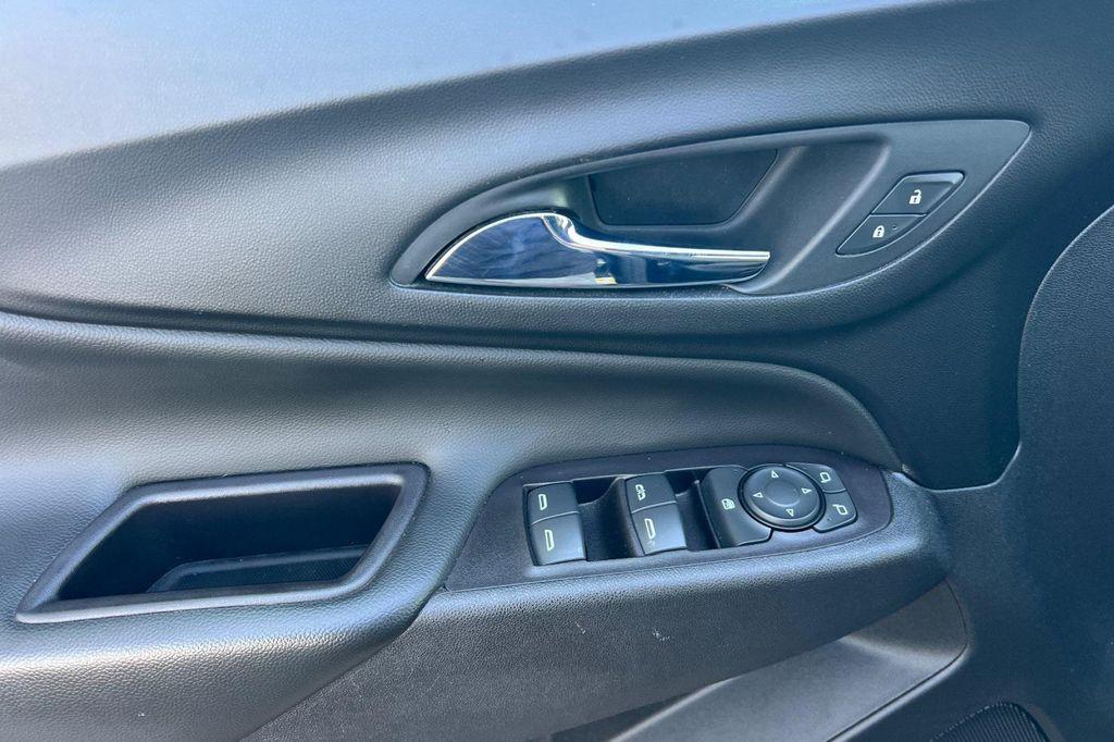 used 2022 Chevrolet Equinox car, priced at $21,996