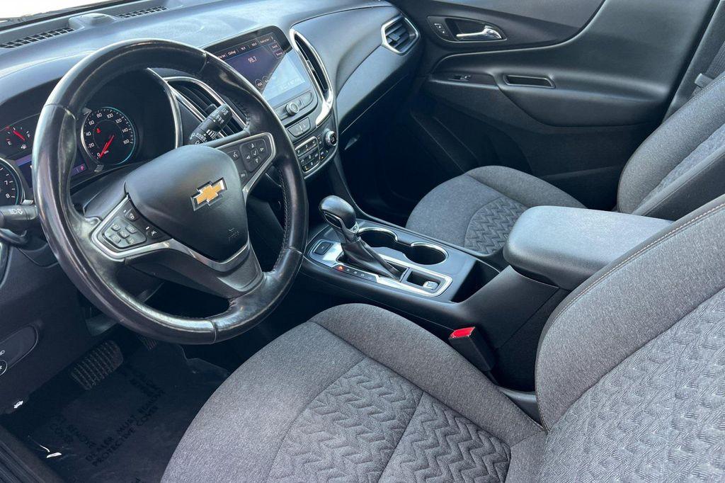 used 2022 Chevrolet Equinox car, priced at $21,996