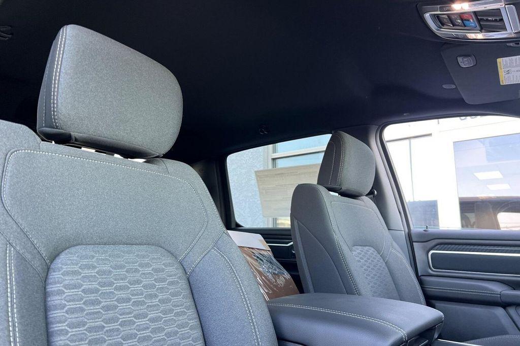 new 2025 Ram 1500 car, priced at $46,557