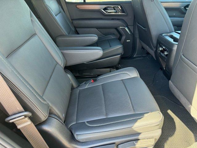 used 2025 GMC Yukon car, priced at $68,999