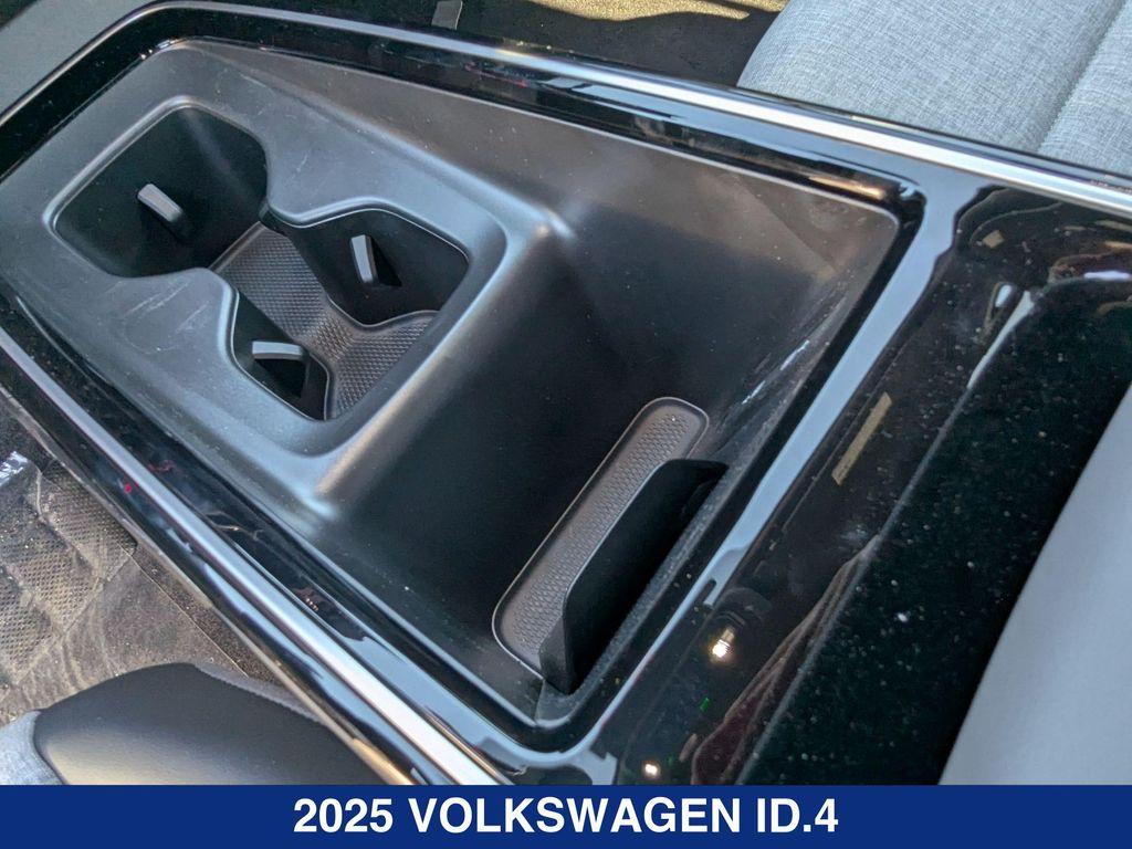 new 2025 Volkswagen ID.4 car, priced at $47,271