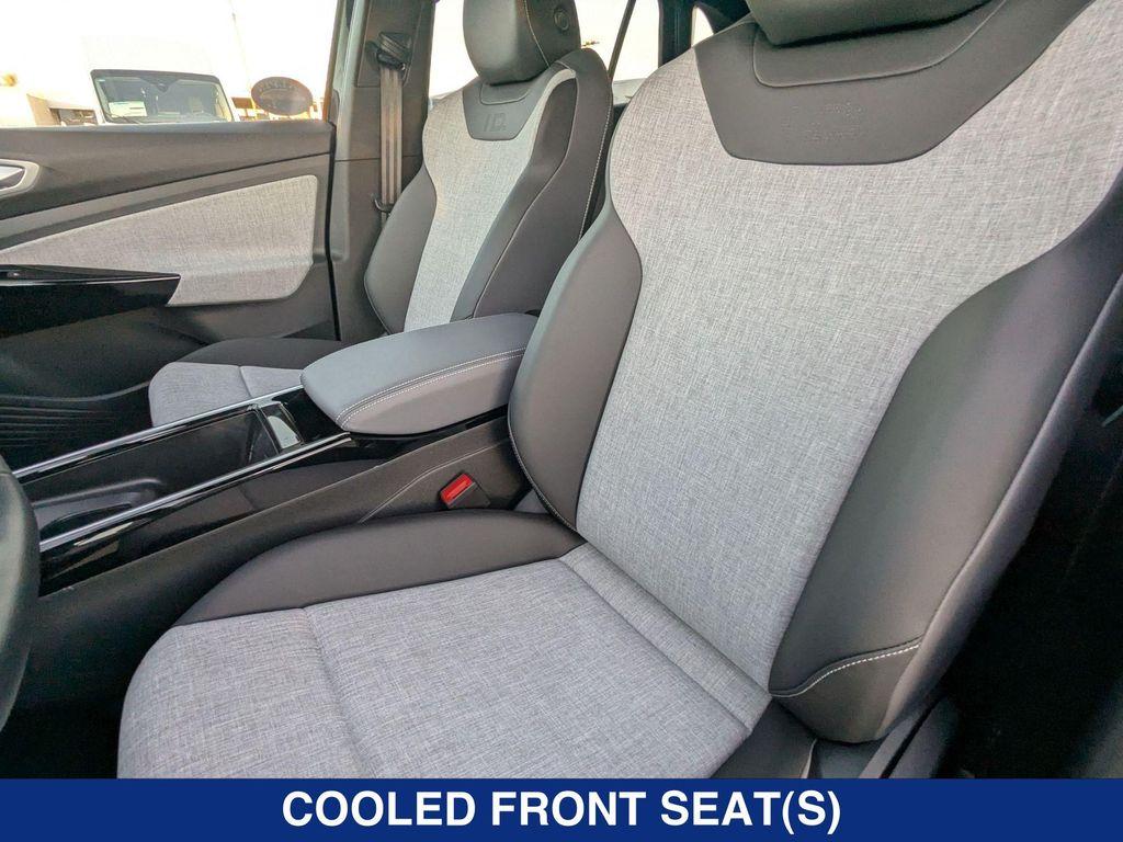 new 2025 Volkswagen ID.4 car, priced at $47,271