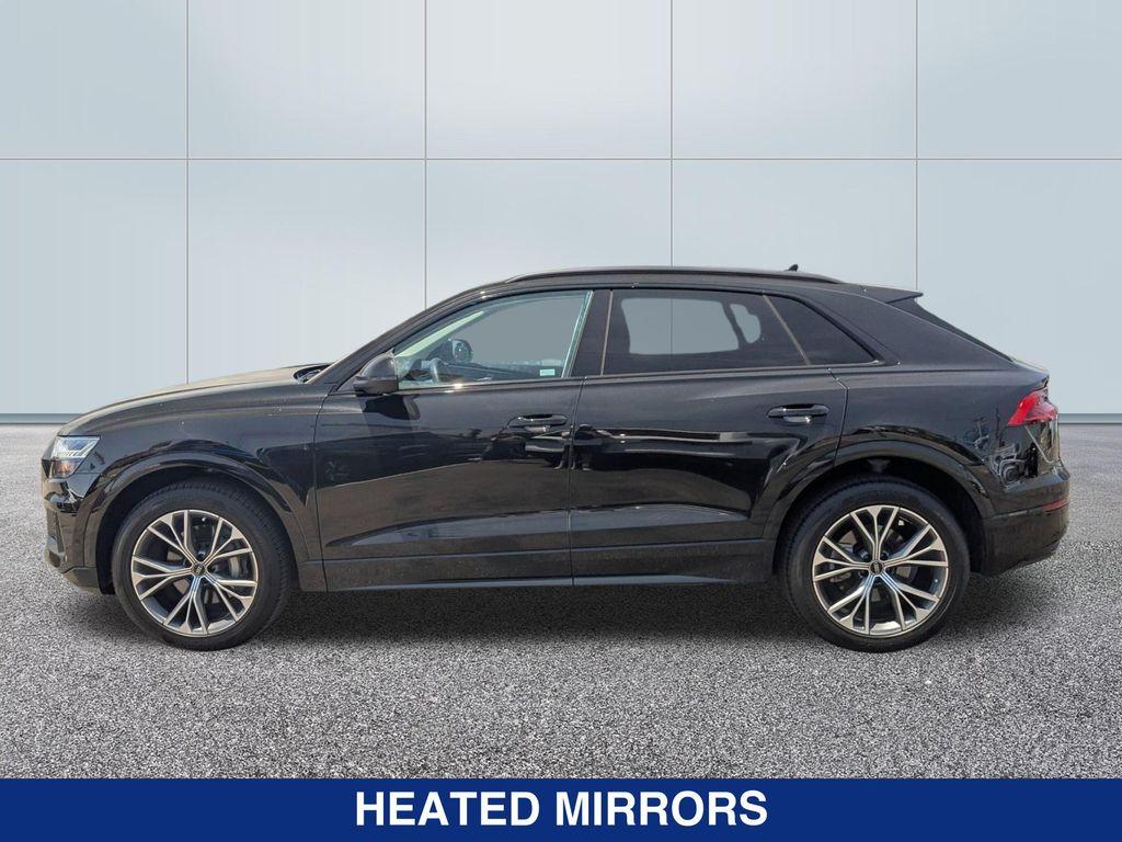 2023 Mythos Black Metallic Audi Q8