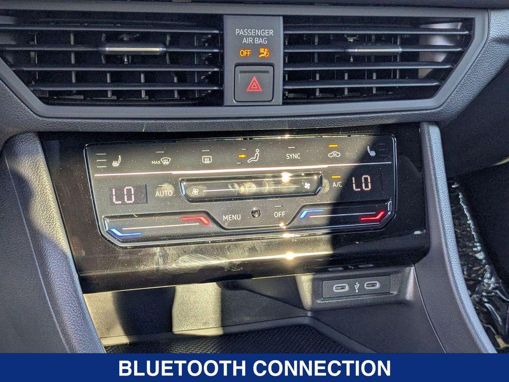new 2025 Volkswagen Jetta car, priced at $26,011