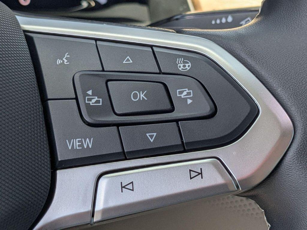 used 2025 Volkswagen Atlas car, priced at $34,695