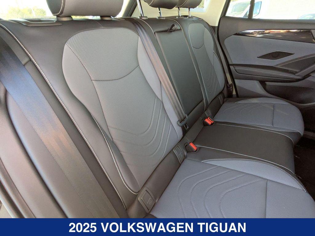 new 2025 Volkswagen Tiguan car, priced at $37,882