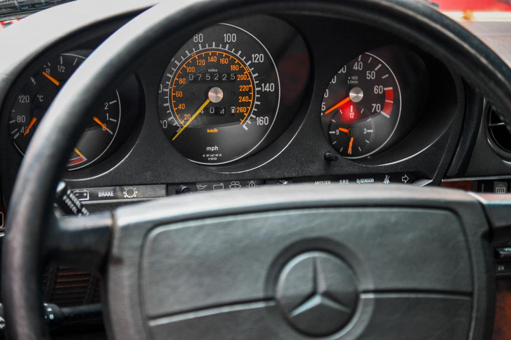 used 1987 Mercedes-Benz 560SL car, priced at $28,000