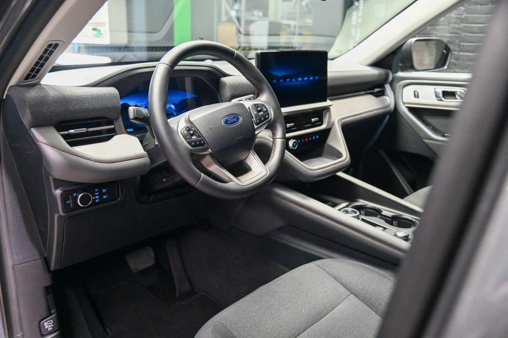 used 2025 Ford Explorer car, priced at $36,000