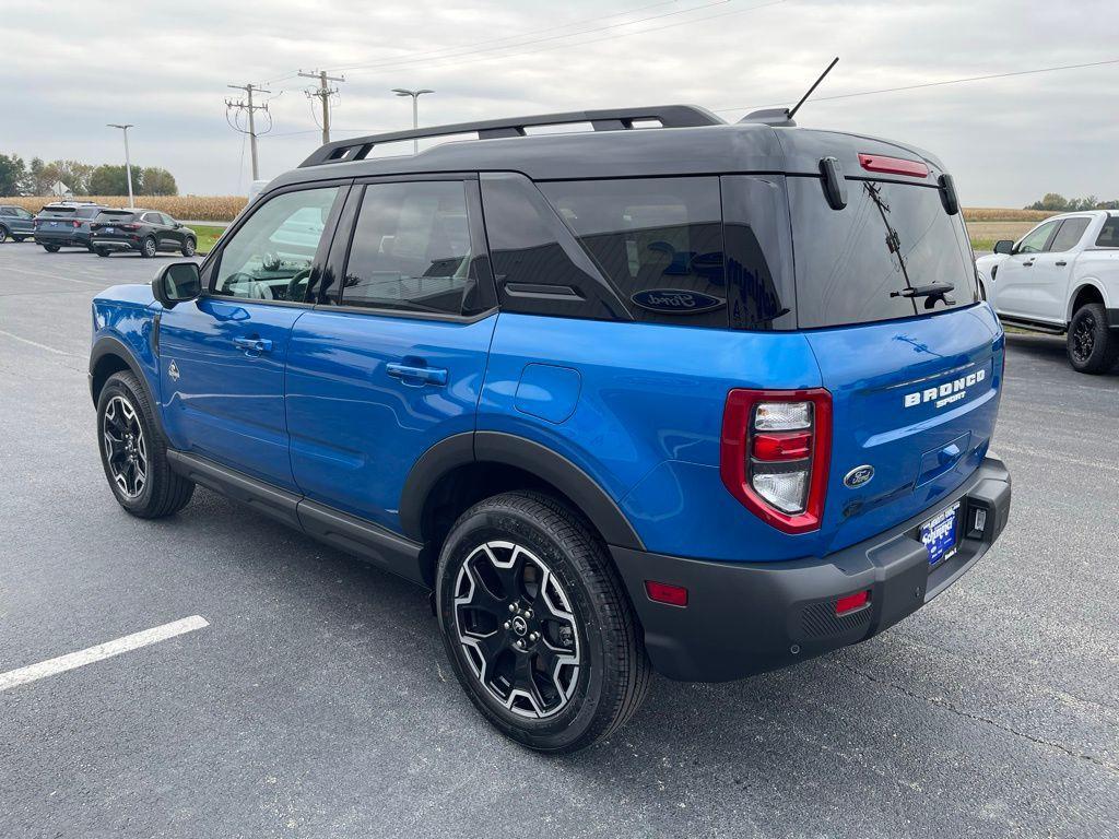 new 2025 Ford Bronco Sport car, priced at $39,701