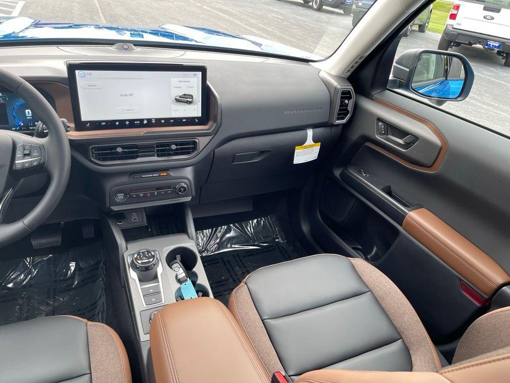 new 2025 Ford Bronco Sport car, priced at $39,701