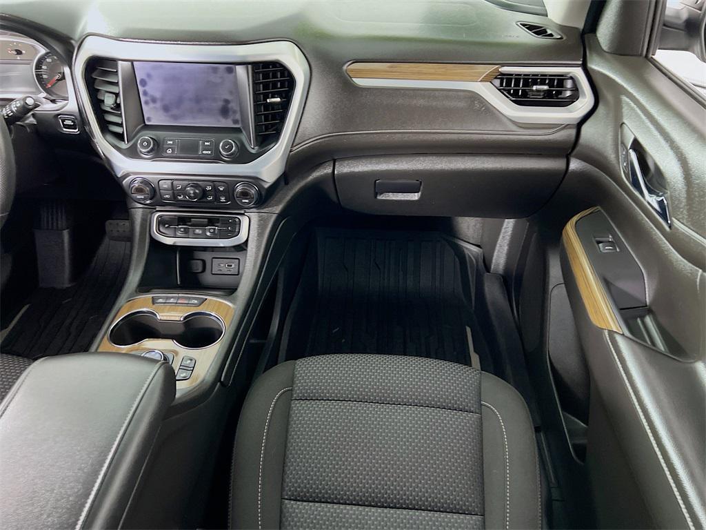 used 2022 GMC Acadia car, priced at $18,900
