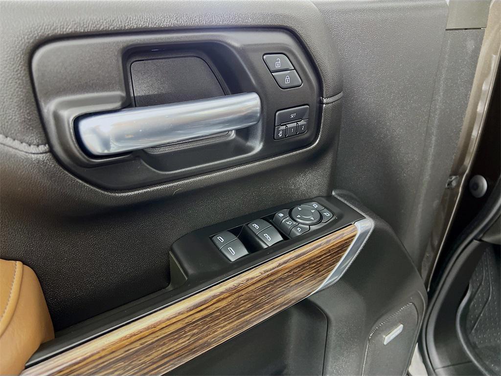 used 2020 Chevrolet Silverado 2500 car, priced at $46,000