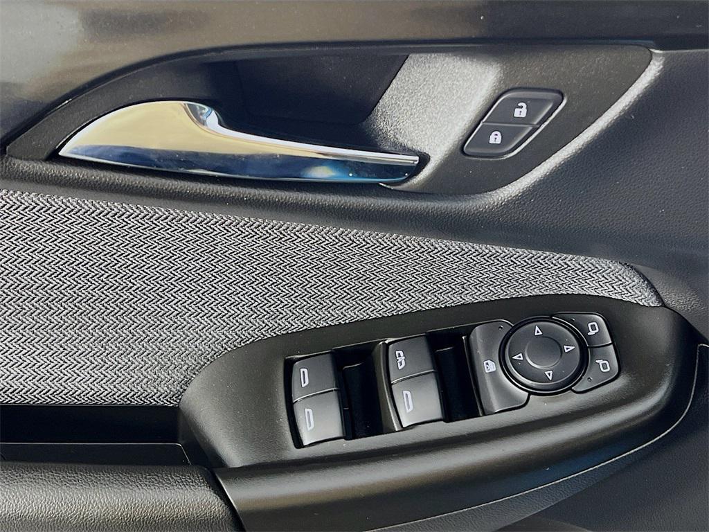 used 2025 Chevrolet TrailBlazer car, priced at $25,386