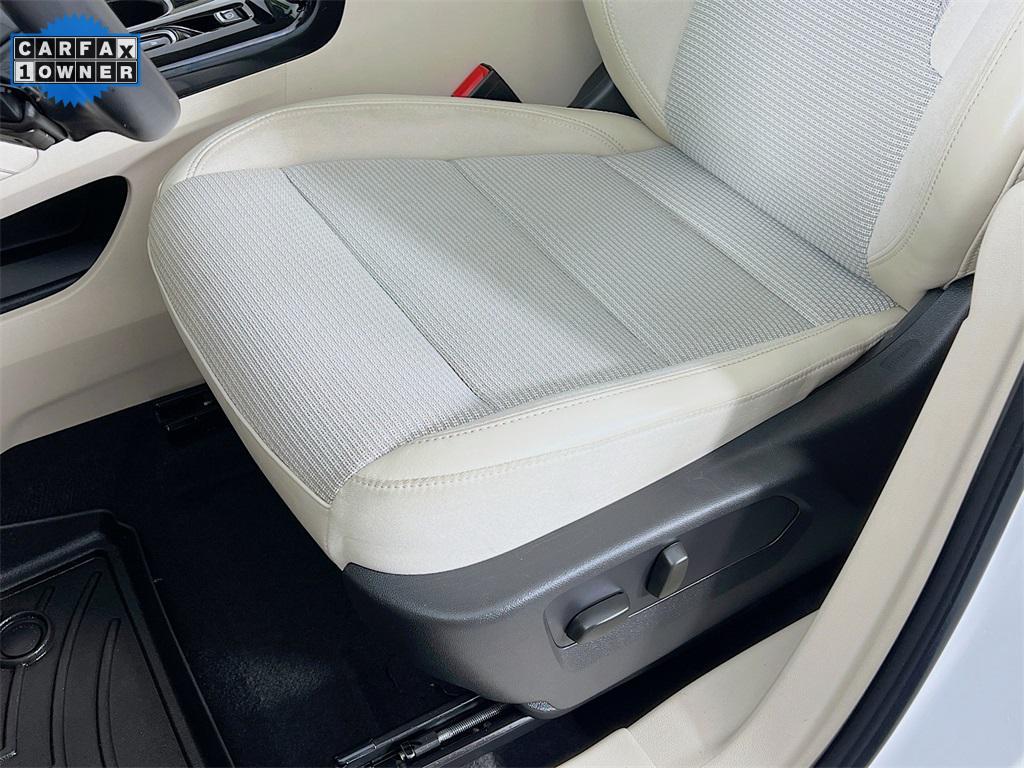 used 2022 Buick Envision car, priced at $22,000