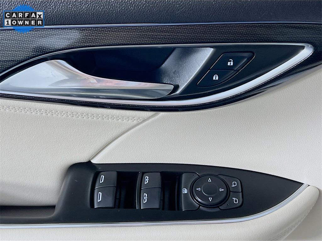 used 2022 Buick Envision car, priced at $22,000