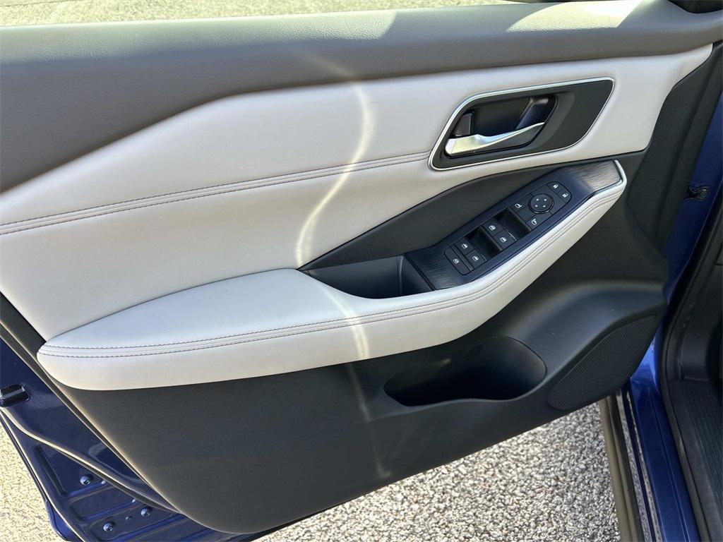 used 2021 Nissan Rogue car, priced at $18,656