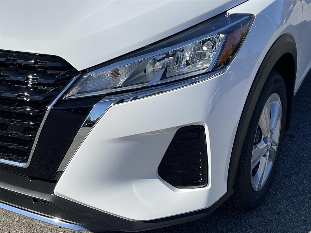 new 2025 Nissan Kicks car, priced at $21,740