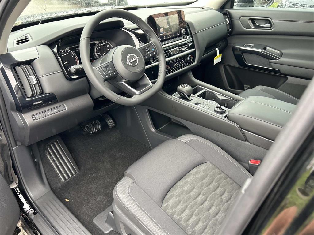 new 2025 Nissan Pathfinder car, priced at $33,374