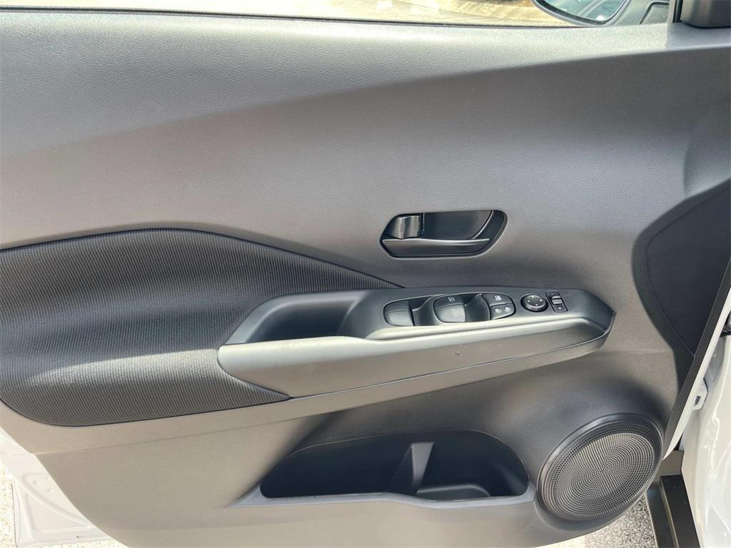 new 2025 Nissan Kicks car, priced at $21,730