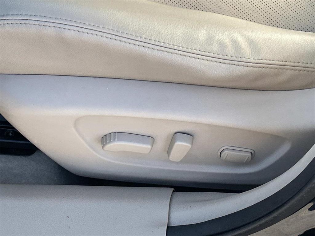 used 2015 Nissan Rogue car, priced at $11,456