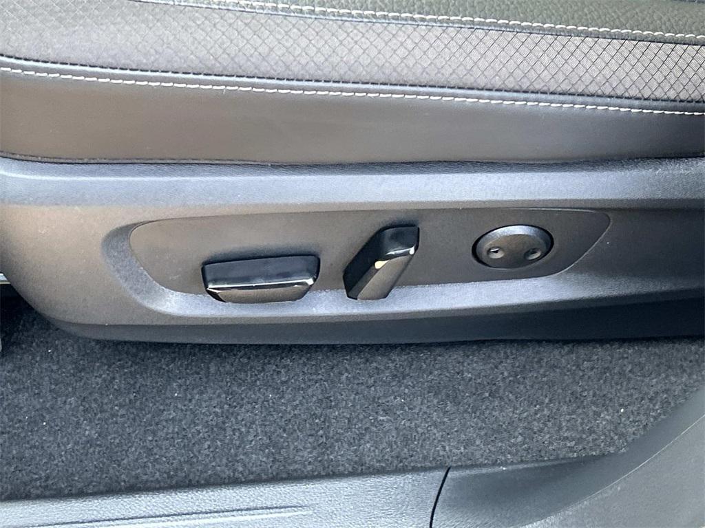 new 2026 Nissan Pathfinder car, priced at $45,492