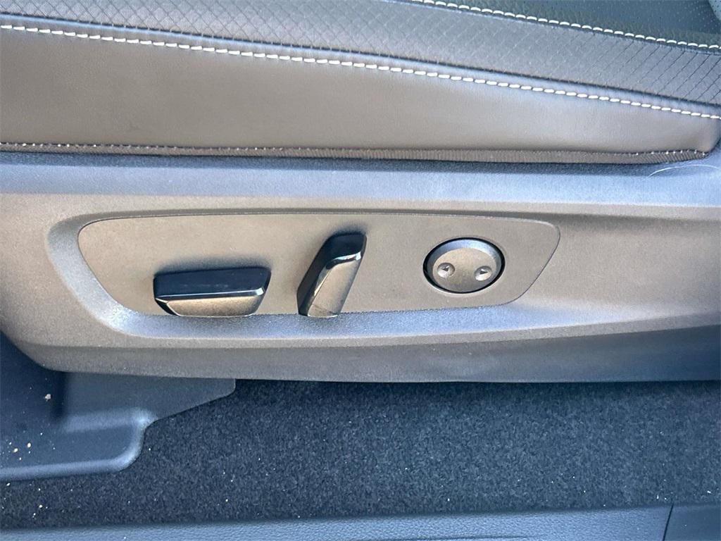 new 2026 Nissan Pathfinder car, priced at $45,492