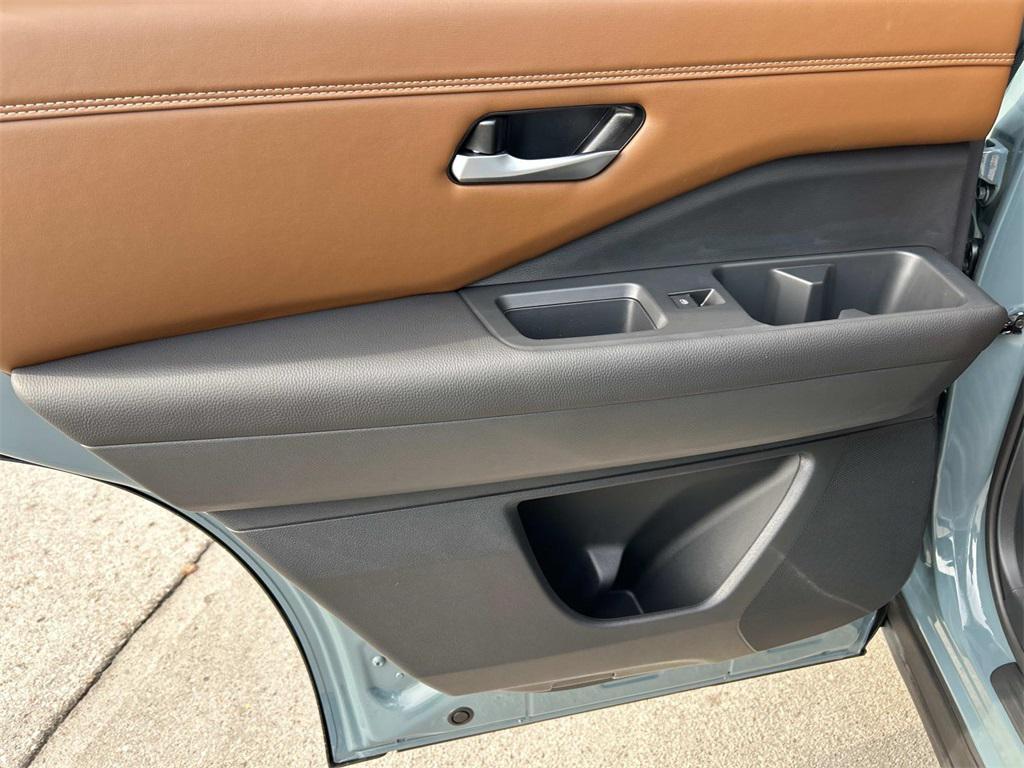 new 2026 Nissan Pathfinder car, priced at $49,638