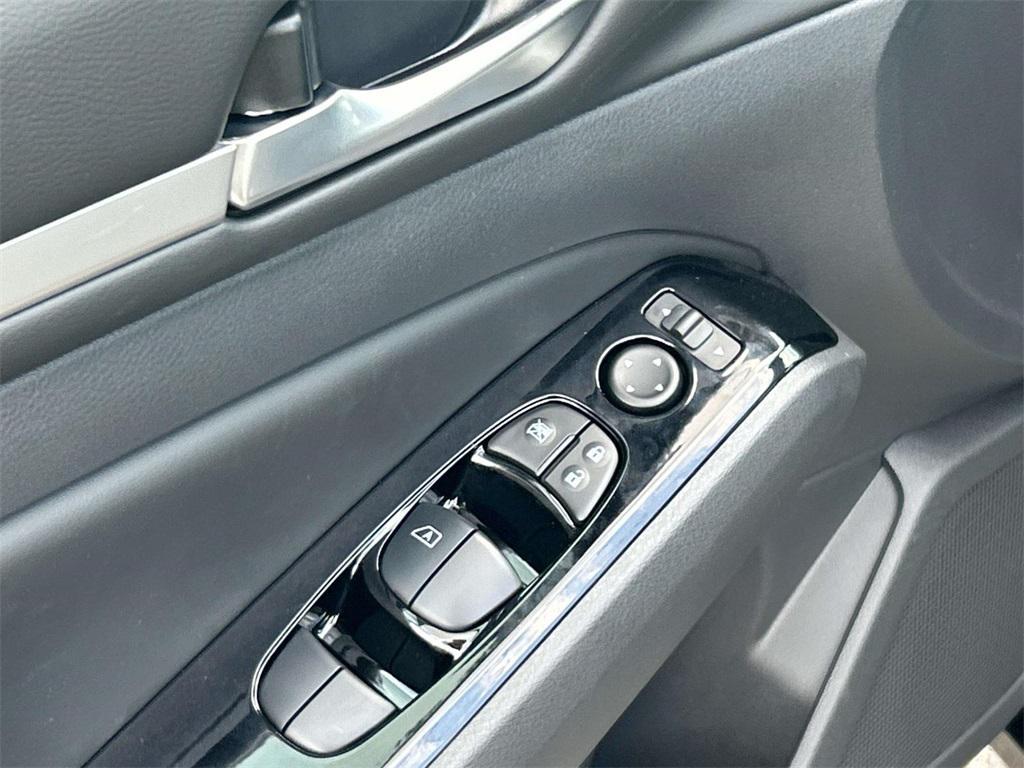 new 2025 Nissan Altima car, priced at $32,006