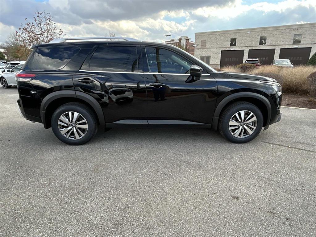 new 2025 Nissan Pathfinder car, priced at $35,404