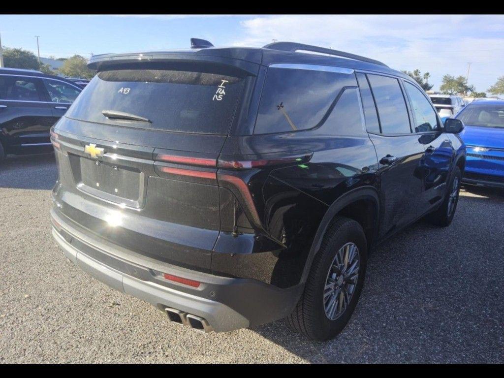 used 2025 Chevrolet Traverse car, priced at $40,799