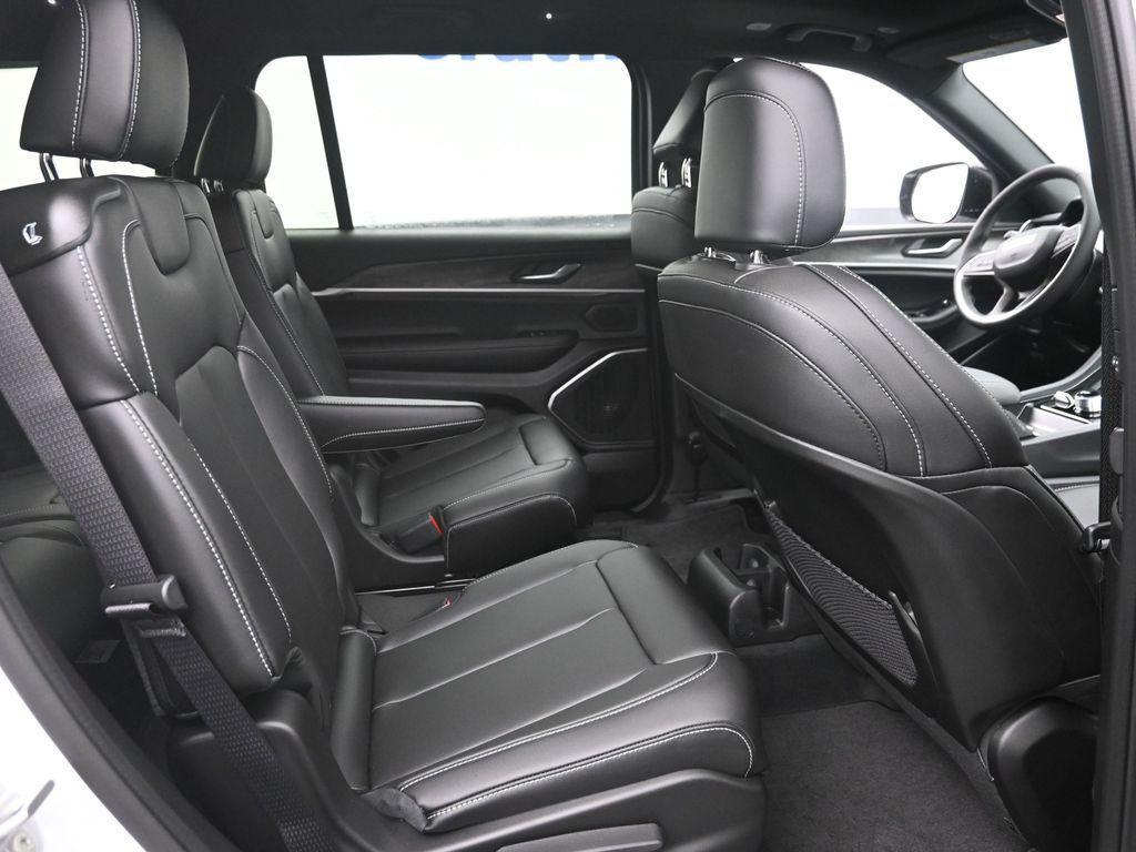 new 2026 Jeep Grand Cherokee L car, priced at $48,485