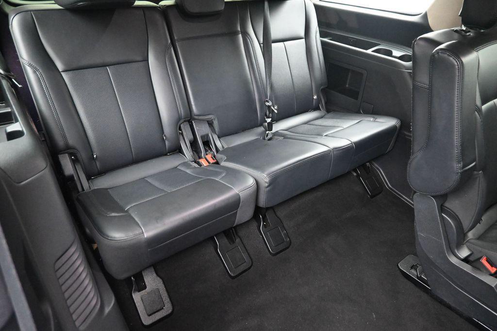used 2024 Ford Expedition car, priced at $38,800