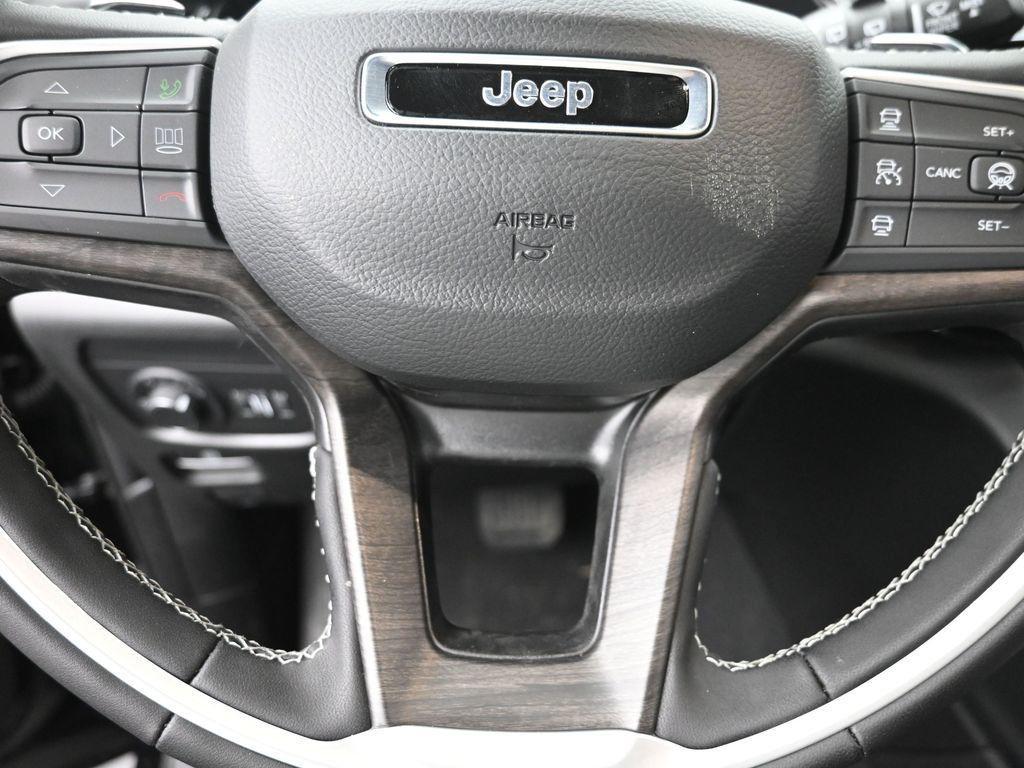 new 2026 Jeep Grand Cherokee car, priced at $46,525