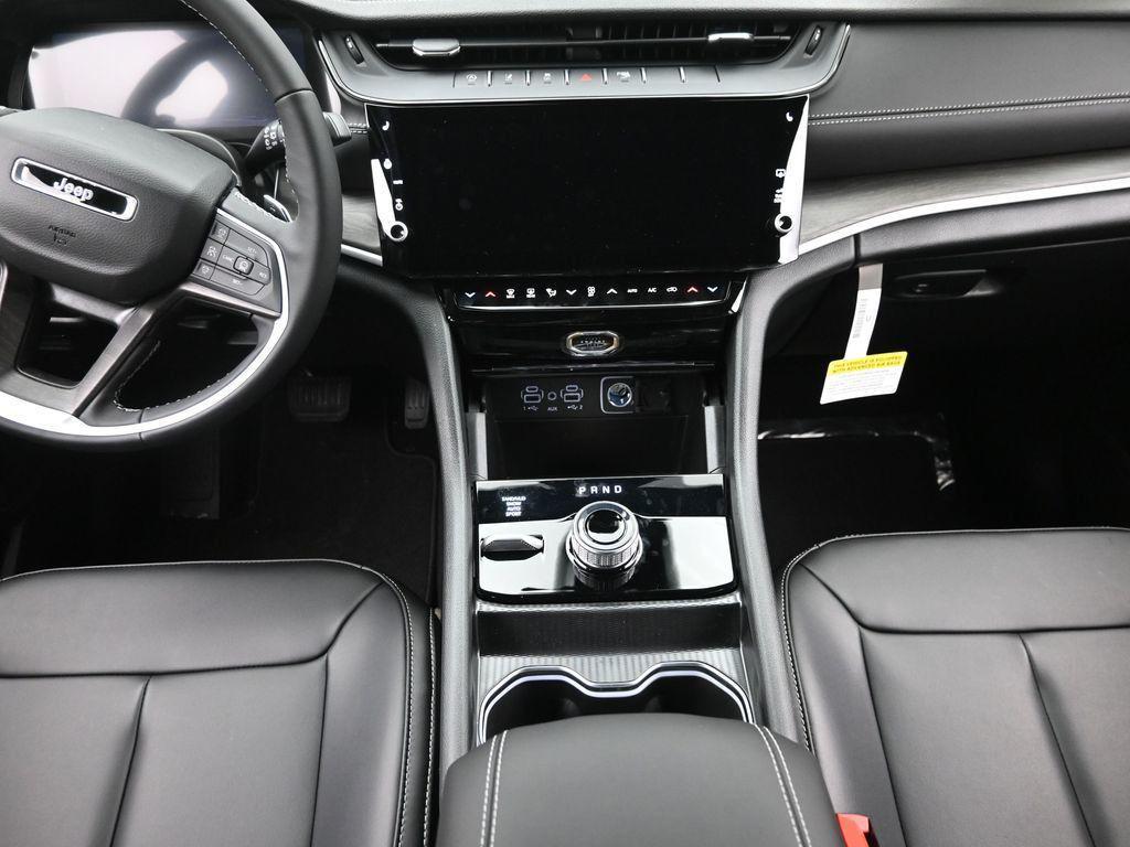 new 2026 Jeep Grand Cherokee car, priced at $46,080