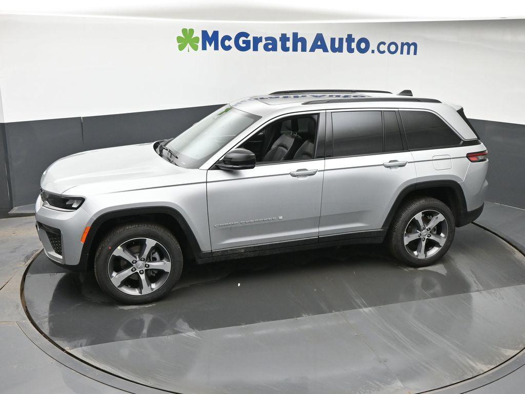 new 2026 Jeep Grand Cherokee car, priced at $46,080