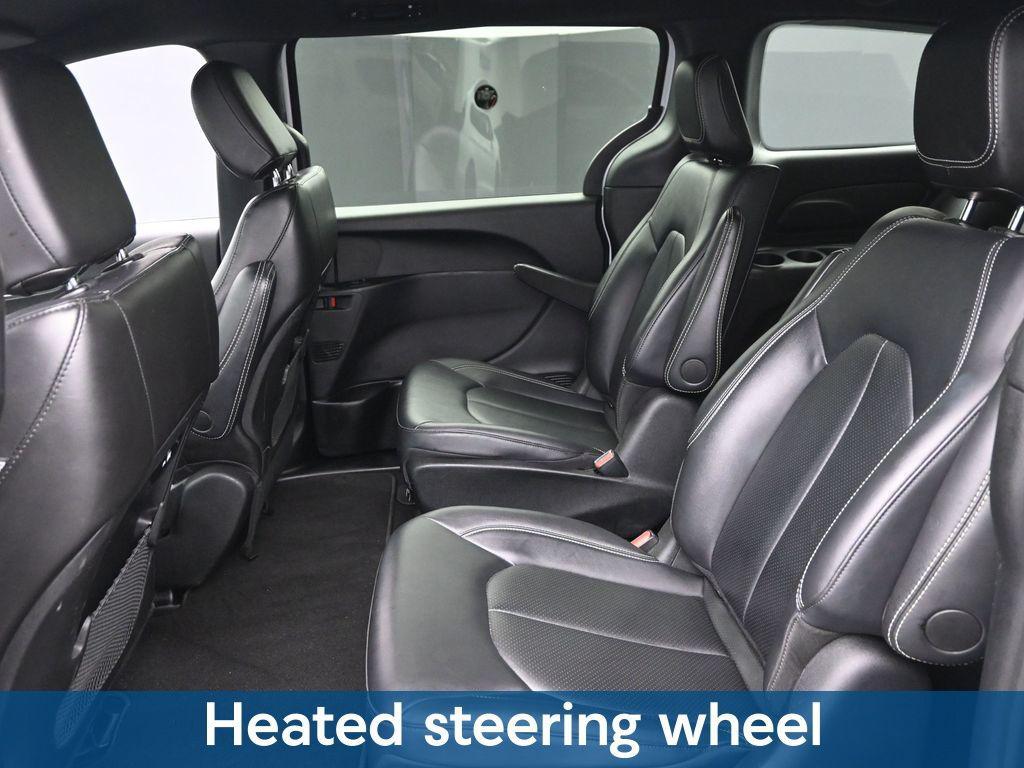 used 2024 Chrysler Pacifica Hybrid car, priced at $27,300