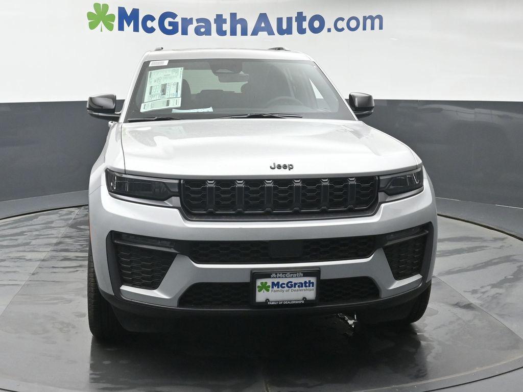 new 2026 Jeep Grand Cherokee car, priced at $47,080