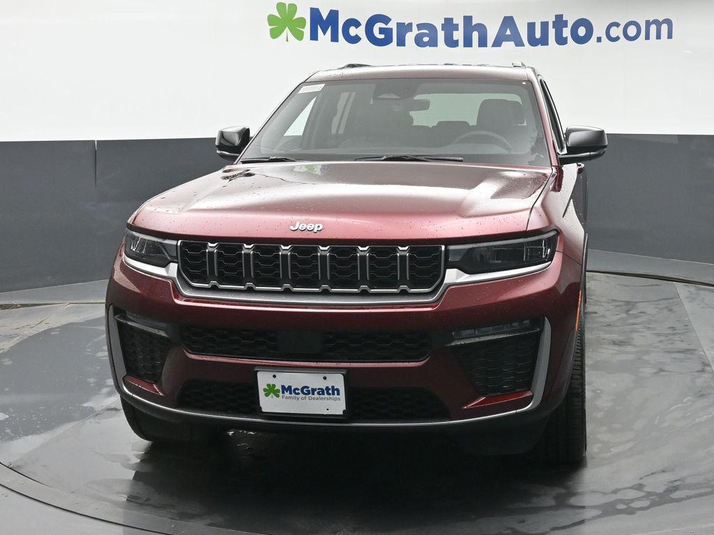 new 2026 Jeep Grand Cherokee car, priced at $43,890