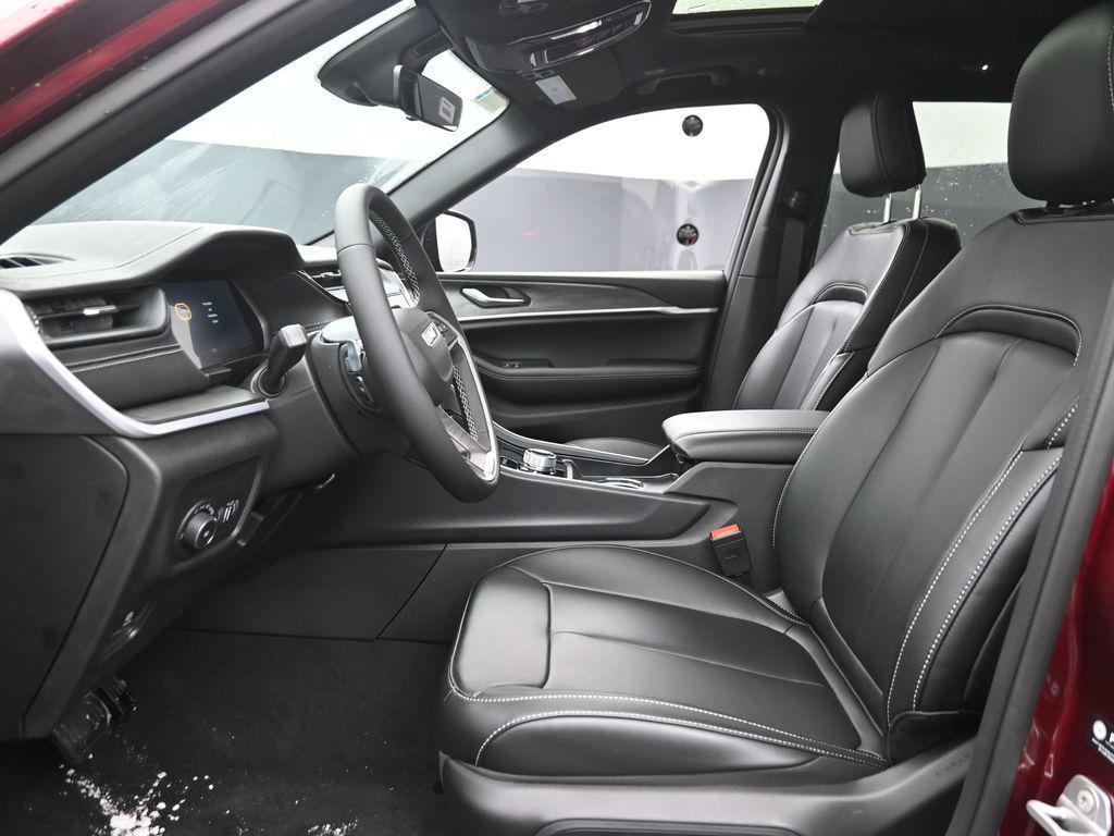 new 2026 Jeep Grand Cherokee car, priced at $46,485