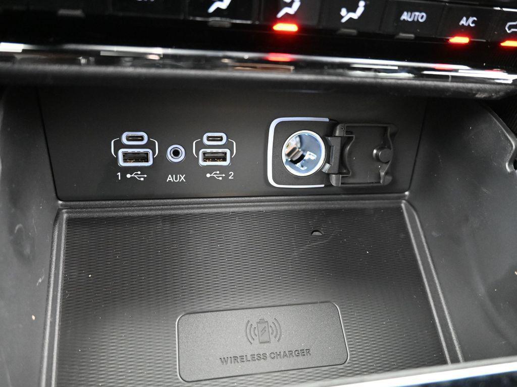 new 2025 Jeep Grand Cherokee L car, priced at $39,700