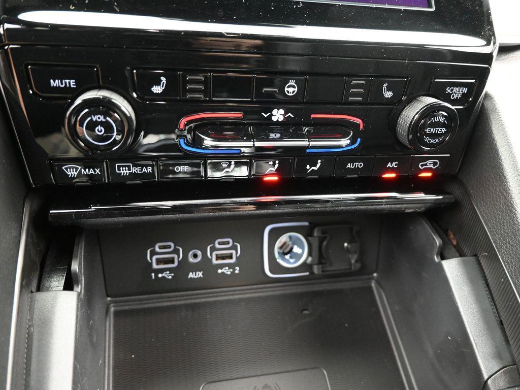 new 2025 Jeep Grand Cherokee L car, priced at $39,700