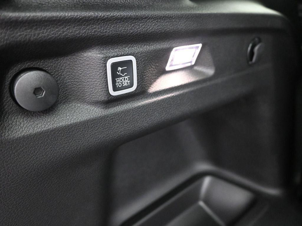 new 2025 Jeep Grand Cherokee L car, priced at $42,900