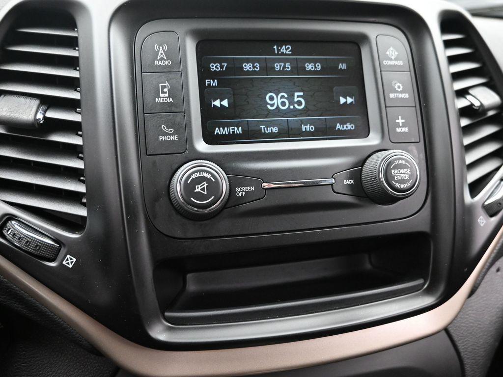 used 2014 Jeep Cherokee car, priced at $8,276