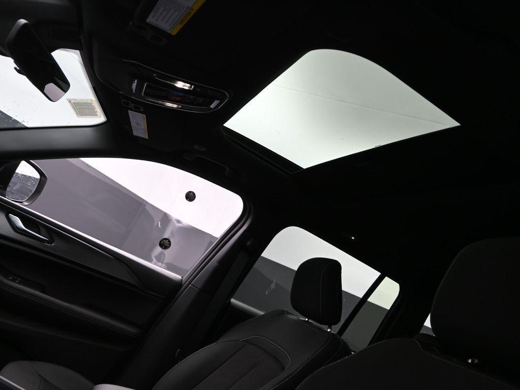 new 2025 Jeep Grand Cherokee car, priced at $34,830