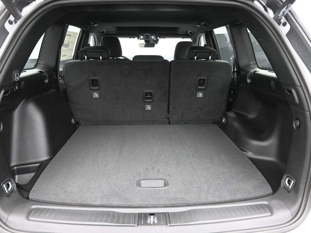 new 2025 Jeep Grand Cherokee car, priced at $34,830